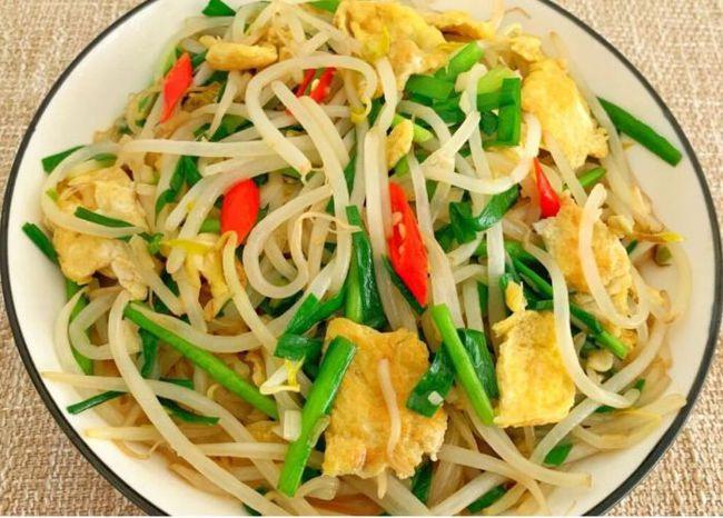 48岁徐静蕾美国近况曝光：素颜出镜但太苍老，坐豪车抱小狗高调晒照